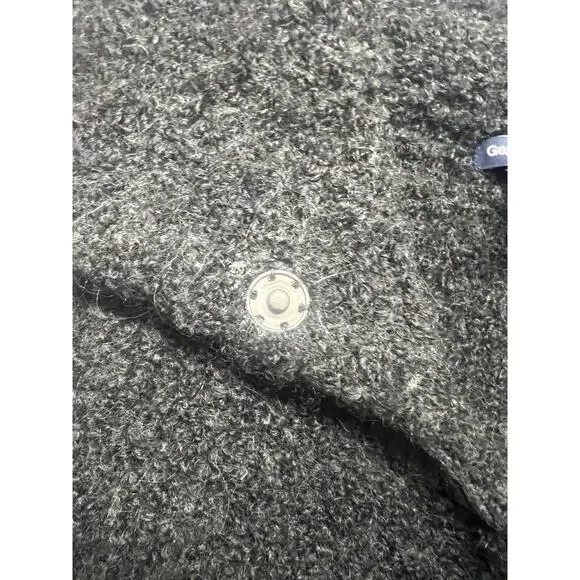 GAP Size Small Womens Vest Alpaca Wool Blend Gray Snap Buttons Ribbed Fuzzy - Picture 8 of 10